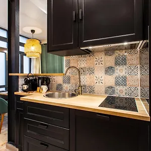 Appartement Canal Saint Martin 2br, Paris