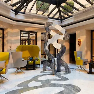 Otel Le Burgundy