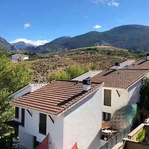 La Casa Del Pianista Сasa de vacaciones Monachil