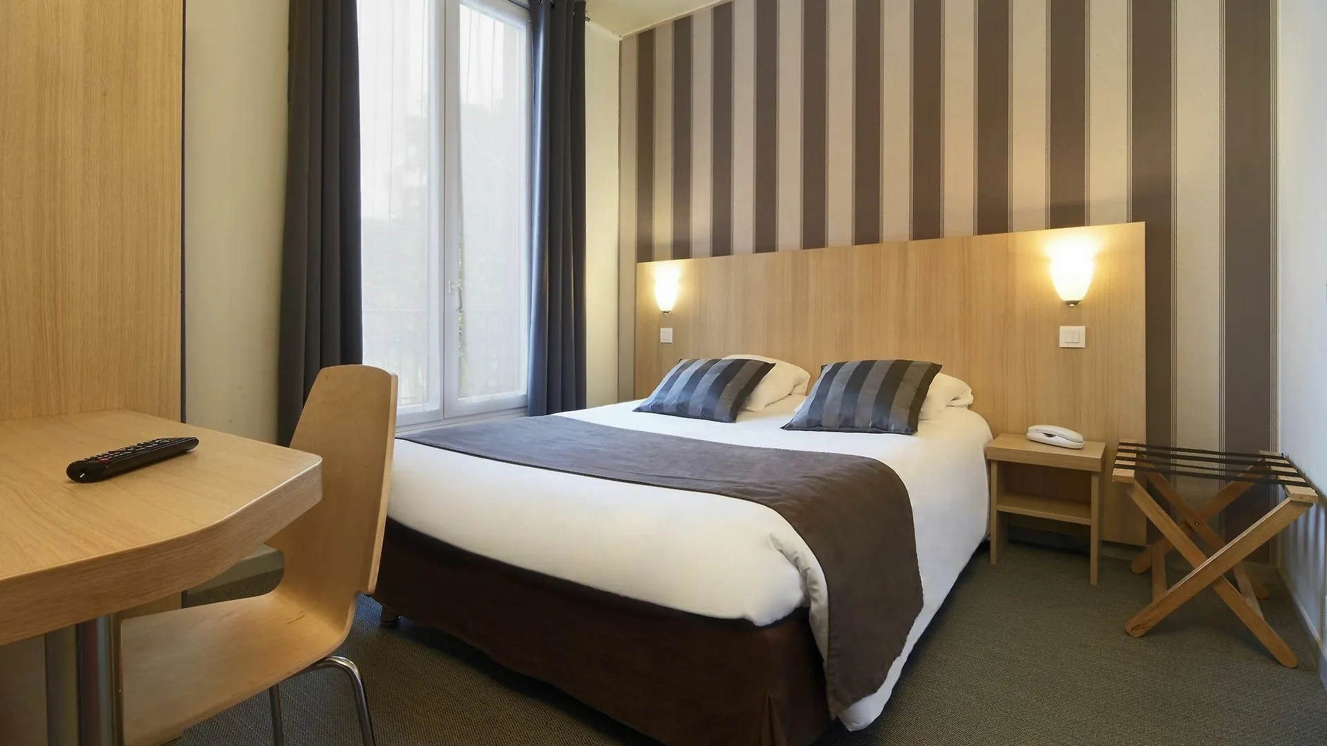 Hotel Paris Villette