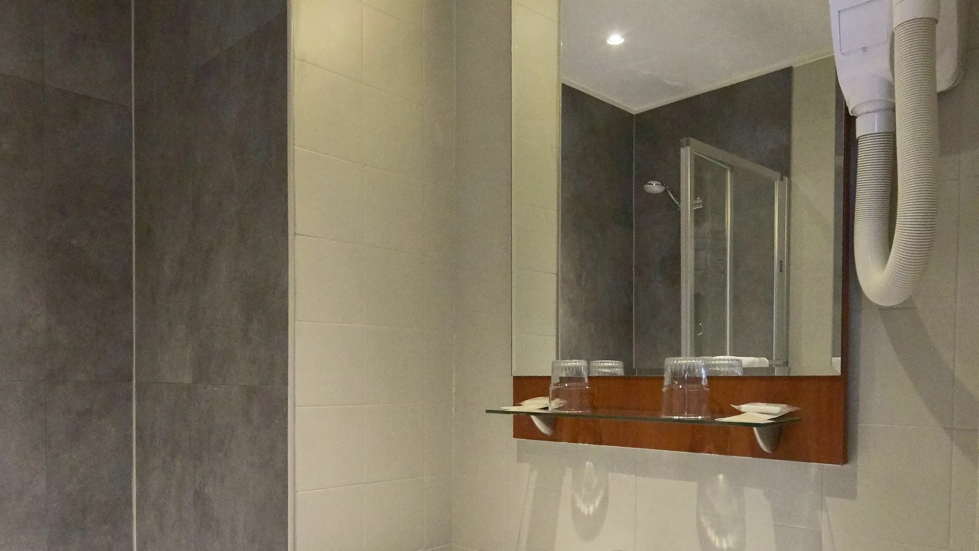 Hotel Paris Villette